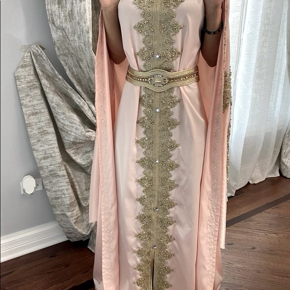 Dress - Picture 2 of 5